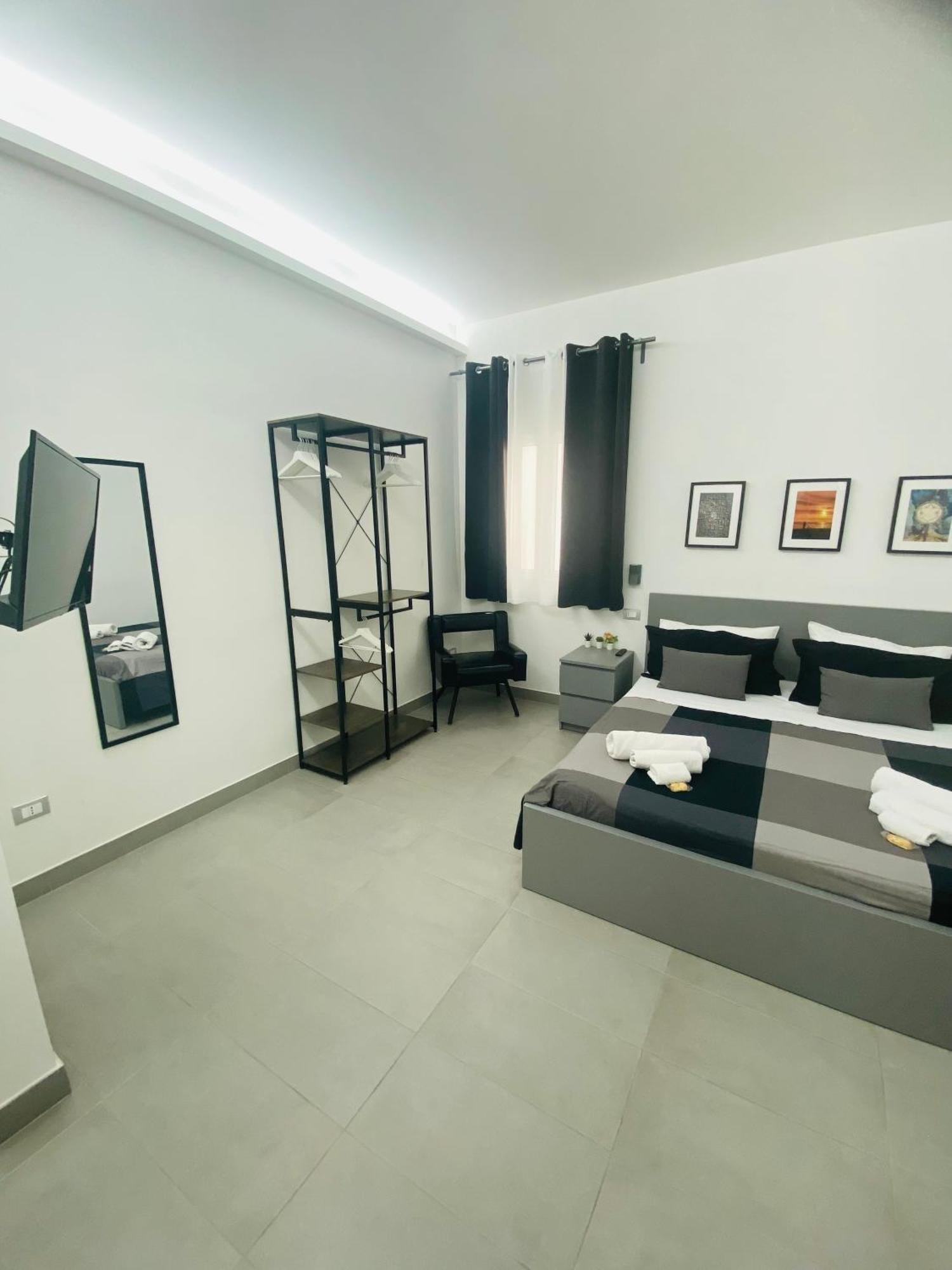 Sicilian Rooms Avola Bagian luar foto